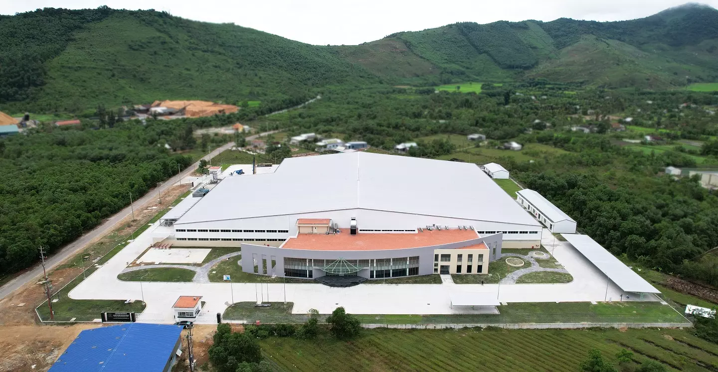 IMAGES OF CHAN MAY QUARTZ MACHINING FACTORY IN HUE - DESIGN & BUILD BY DINCO E&C